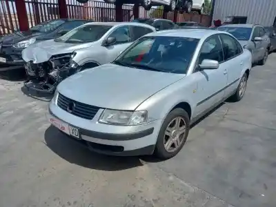 Vehicul casat VOLKSWAGEN PASSAT BERLINA (3B2) Comfortline al anului 1999 alimentat AFN