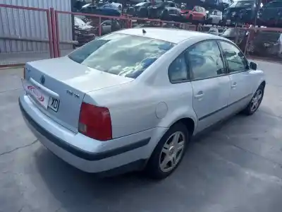 Veículo de Sucata volkswagen passat b5 (3b2) 1.9 tdi do ano 1999 alimentado afn