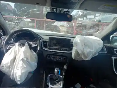 Здавання транспортного засобу kia ceed concept 120 cv / 88 kw року 2020 потужний g3lc