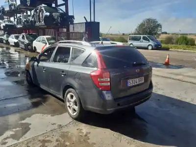 Véhicule à la ferraille KIA                                                CEE´D                                                                                                                                                                                                                                                      Emotion                                                                                                                                                                                                                                                    de l'année 2008 alimenté D4FB U