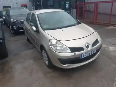Veículo de Sucata renault clio iii confort dynamique do ano 2007 alimentado k9kt7