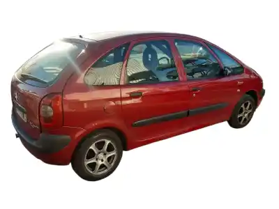 Veículo de Sucata citroen xsara picasso (n68) 2.0 hdi do ano 2002 alimentado rhy