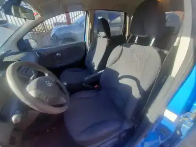 Scrapping Vehicle nissan note (e11e) visia of the year 2004 powered cr14