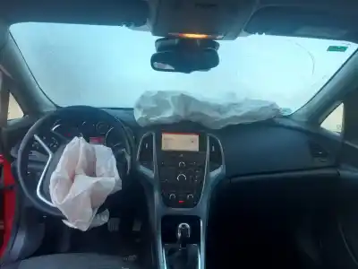 Veículo de Sucata opel astra j lim. selective do ano 2017 alimentado b16dth