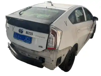 Здавання транспортного засобу toyota prius (nhw30) plug-in hybrid advance року 2015 потужний 2zr