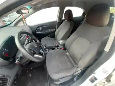 Veículo de Sucata kia rio drive do ano 2011 alimentado g4fa