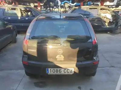 Sloopvoertuig opel corsa c comfort van het jaar 2002 aangedreven z14xe