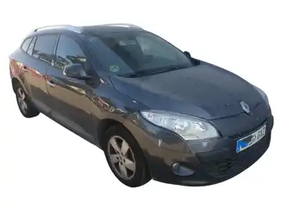 Veicolo di demolizione RENAULT MEGANE III SPORT TOURER  dell'anno 2001 alimentato K9K832