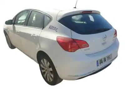 Veículo de Sucata opel astra j (p10) 1.7 cdti (68) do ano 2013 alimentado a17dtc