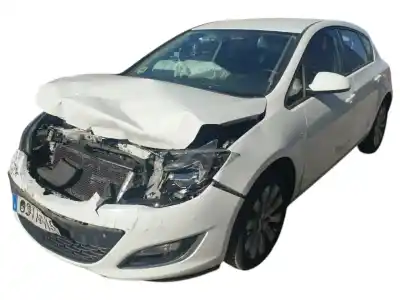 Veículo de Sucata opel astra j (p10) 1.7 cdti (68) do ano 2013 alimentado a17dtc
