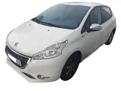 Veículo de Sucata peugeot 208 style do ano 2015 alimentado hmz/hm01
