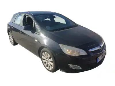 Veículo de Sucata OPEL ASTRA J LIM. Enjoy do ano 2010 alimentado A17DTR