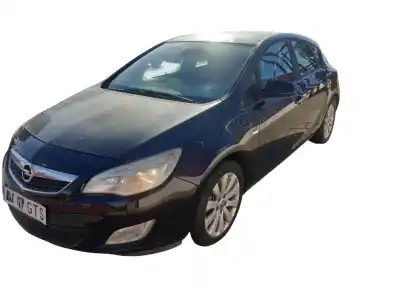Veículo de Sucata opel astra j lim. enjoy do ano 2010 alimentado a17dtr