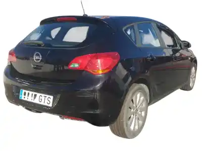 Veículo de Sucata opel astra j lim. enjoy do ano 2010 alimentado a17dtr