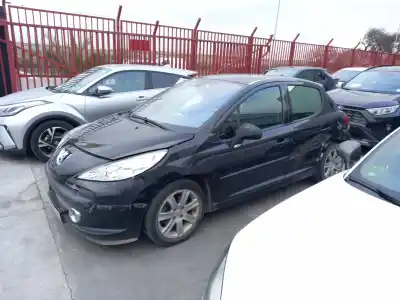 Veicolo di demolizione PEUGEOT 207  dell'anno 2006 alimentato 9HX