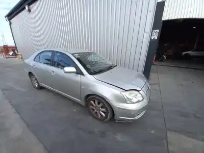 Verschrottungsfahrzeug TOYOTA AVENSIS BERLINA (T25)  des Jahres 2003 angetrieben 1ZZFE
