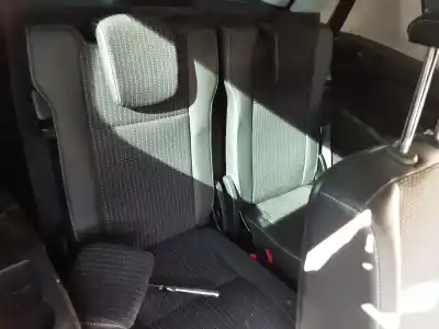 Здавання транспортного засобу renault scénic iii (jz0/1_) 1.6 dci (jz00, jz12) року 2011 потужний r9m 402