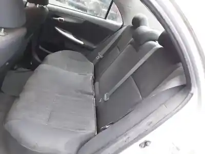 Veículo de Sucata toyota corolla sedán (_e15_) 2.0 d-4d (ade150) do ano 2009 alimentado 1ad-ftv