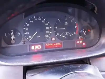 Veículo de Sucata bmw serie 3 compacto (e46) 2.0 320td do ano 2001 alimentado 20-4d-4