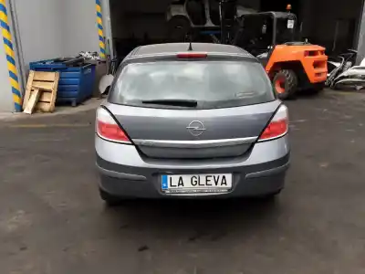 Scrapping Vehicle opel astra h twintop (a04) 1.9 cdti (l67) of the year 2005 powered z19dth