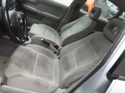 Здавання транспортного засобу audi a2 (8z0) 1.4 року 2001 потужний aua