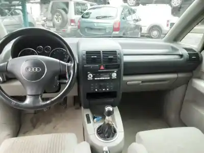 Здавання транспортного засобу audi a2 (8z0) 1.4 року 2001 потужний aua