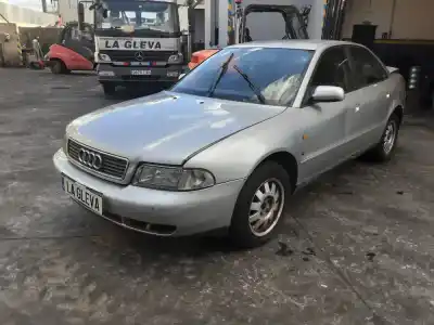 Verschrottungsfahrzeug AUDI A4 AVANT (B5)  des Jahres 1996 angetrieben AFN
