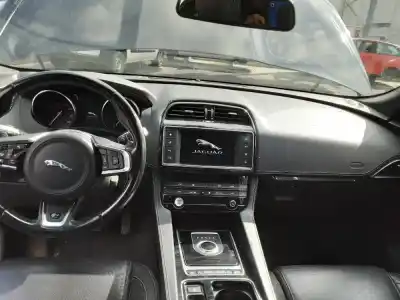 Здавання транспортного засобу jaguar f-pace (x761) 2.0 td4 4wd року 2016 потужний 204dtd