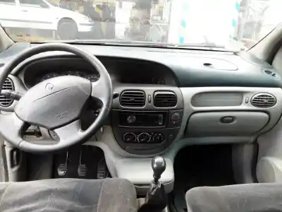 Sloopvoertuig renault scénic ja/fa 1.9 dci van het jaar 2000 aangedreven f9q 732