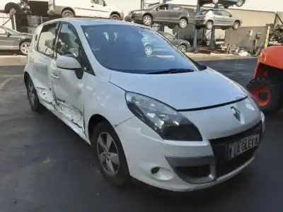 Veicolo di demolizione renault scénic iii (jz0/1_) 1.6 dci (jz00, jz12) dell'anno 2011 alimentato r9m 402