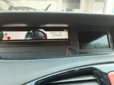 Veicolo di demolizione renault scénic iii (jz0/1_) 1.6 dci (jz00, jz12) dell'anno 2011 alimentato r9m 402