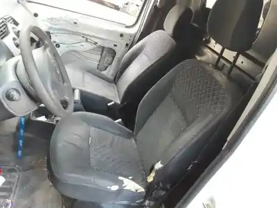 Здавання транспортного засобу renault kangoo kw/fw desde 07/2007 1.5 dci року 2012 потужний k9k 800