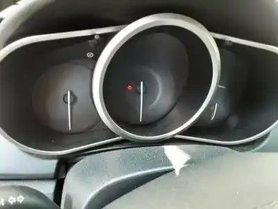 Véhicule à la ferraille MAZDA CX-7 (ER)  de l'année 2011 alimenté R2