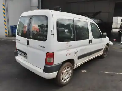 Véhicule à la ferraille peugeot                                            partner (g desde 11/2002)                                                                                                                                                                                                                                  1.9 diesel /51kw                                                                                                                                                                                                                                           de l'année 2006 alimenté wjy