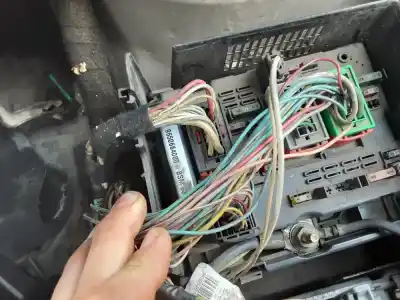 Утилизация автомобиля peugeot 307 break/sw 3e/3f desde 04/2002 2.0 hdi года 2003 питание rhs