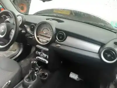 Здавання транспортного засобу mini mini (r56) 1.4 16v cat року 2009 потужний n12b14a
