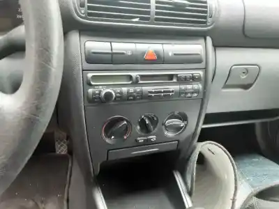 Scrapping Vehicle seat leon (1m1) 1.9 tdi of the year 2000 powered agr