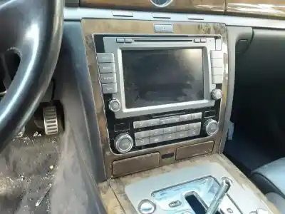 Scrapping Vehicle VOLKSWAGEN PHAETON  of the year 2010 powered CEXA