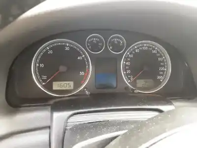 Sloopvoertuig volkswagen passat b5.5 variant (3b6) 1.9 tdi van het jaar 2004 aangedreven avf