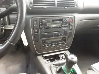 Sloopvoertuig volkswagen passat b5.5 variant (3b6) 1.9 tdi van het jaar 2004 aangedreven avf