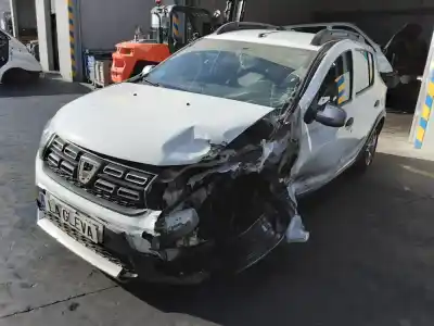 Veicolo di demolizione DACIA SANDERO II  dell'anno 2017 alimentato K9K 626