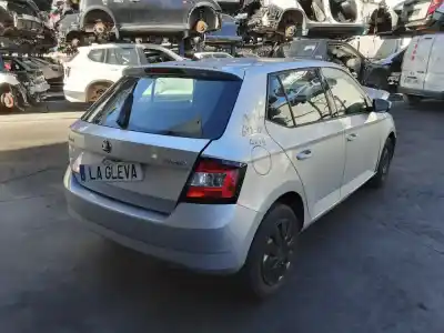 Здавання транспортного засобу skoda fabia 1.0 mpi року 2015 потужний chyb