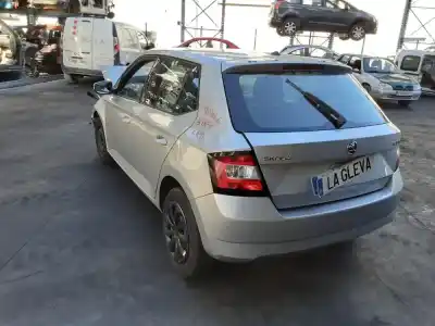 Здавання транспортного засобу skoda fabia 1.0 mpi року 2015 потужний chyb