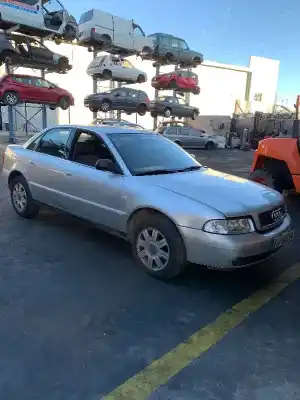 Véhicule à la ferraille audi a4 b5 avant (8d5) 2.5 tdi de l'année 1999 alimenté afb