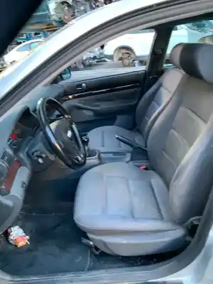 Véhicule à la ferraille audi a4 b5 avant (8d5) 2.5 tdi de l'année 1999 alimenté afb