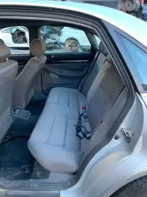 Véhicule à la ferraille audi a4 b5 avant (8d5) 2.5 tdi de l'année 1999 alimenté afb