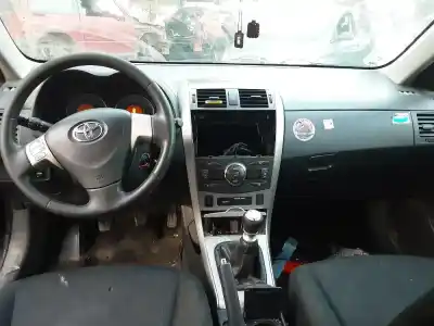 Veículo de Sucata toyota corolla sedán (_e15_) 1.33 (nre150) do ano 2011 alimentado 1nr