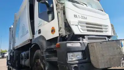 Véhicule à la ferraille iveco stralis  de l'année 0 alimenté 