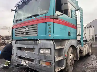 Véhicule à la ferraille MAN TGA  de l'année 0 alimenté 