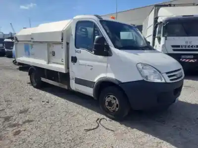 Здавання транспортного засобу IVECO DAILY CAJA CERRADA 3.0 D року 2009 потужний 